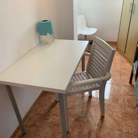 Δωμάτια σε οικογενειακή κατοικία Attic In Botanico
